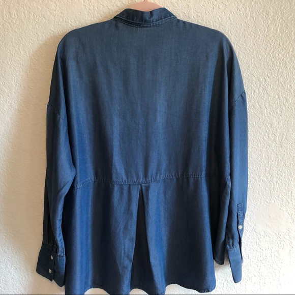 andeawy Button-Up Long Sleeved Chambray Shirt - Picture 6 of 6